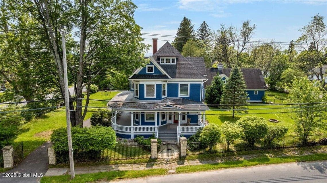 4 Van Dyke Avenue, photo 2