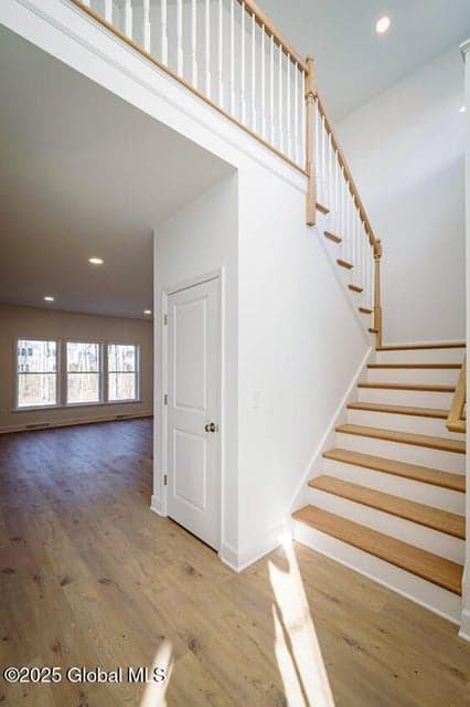 4 Bergen Place, Niskayuna, NY, photo 2