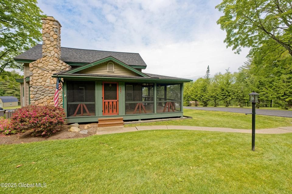 407 Lakeview Road, Broadalbin, NY, photo 4