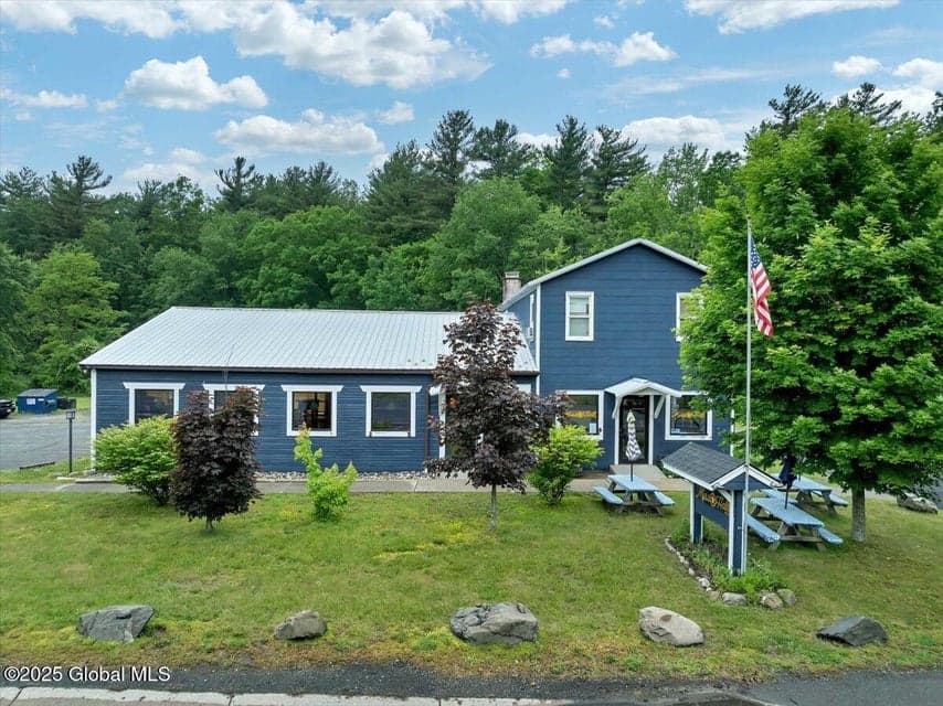 8905 Ny Highway 66