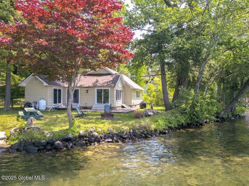 233 Cleverdale Road, Queensbury, NY, photo 1