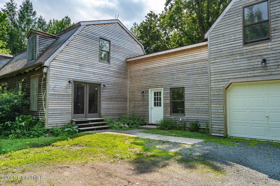 246 Ryan Road, photo 1