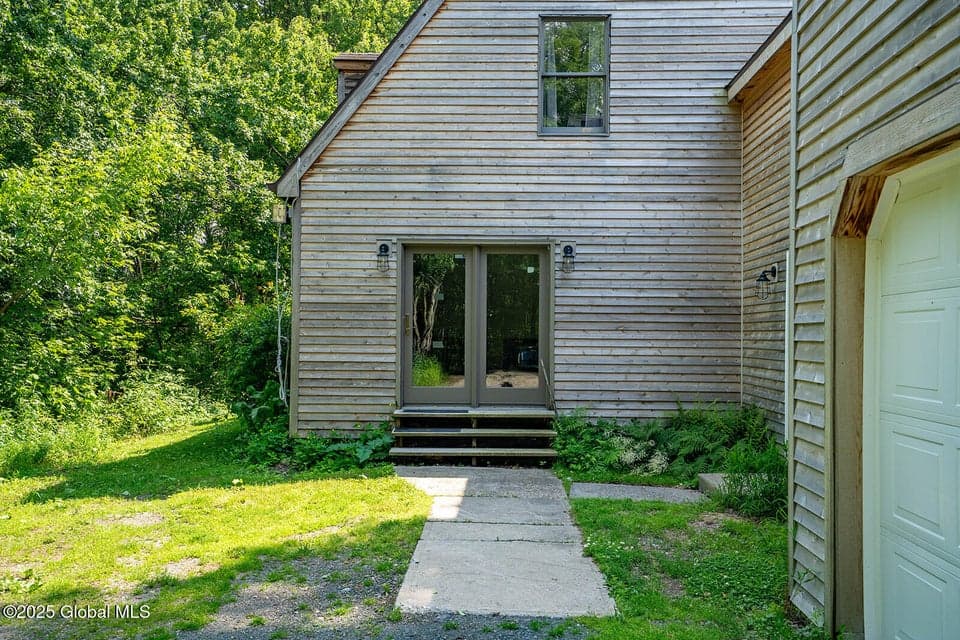 246 Ryan Road, photo 3