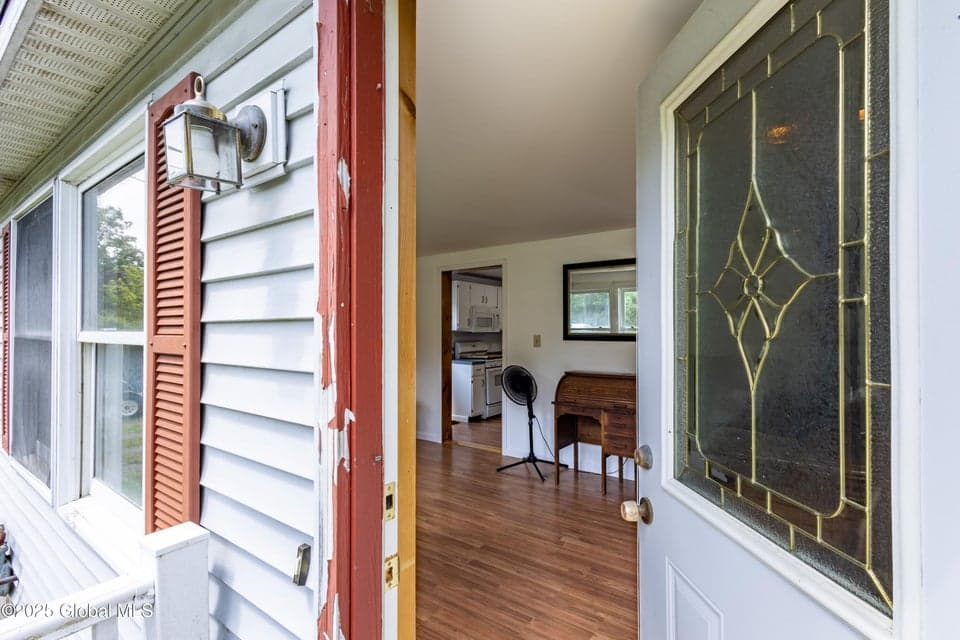 13 Eastside Drive, Clifton Park, NY, photo 4
