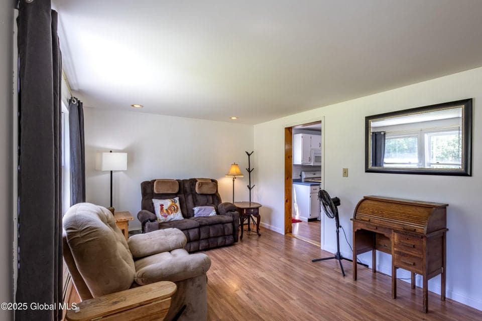 13 Eastside Drive, Clifton Park, NY, photo 5