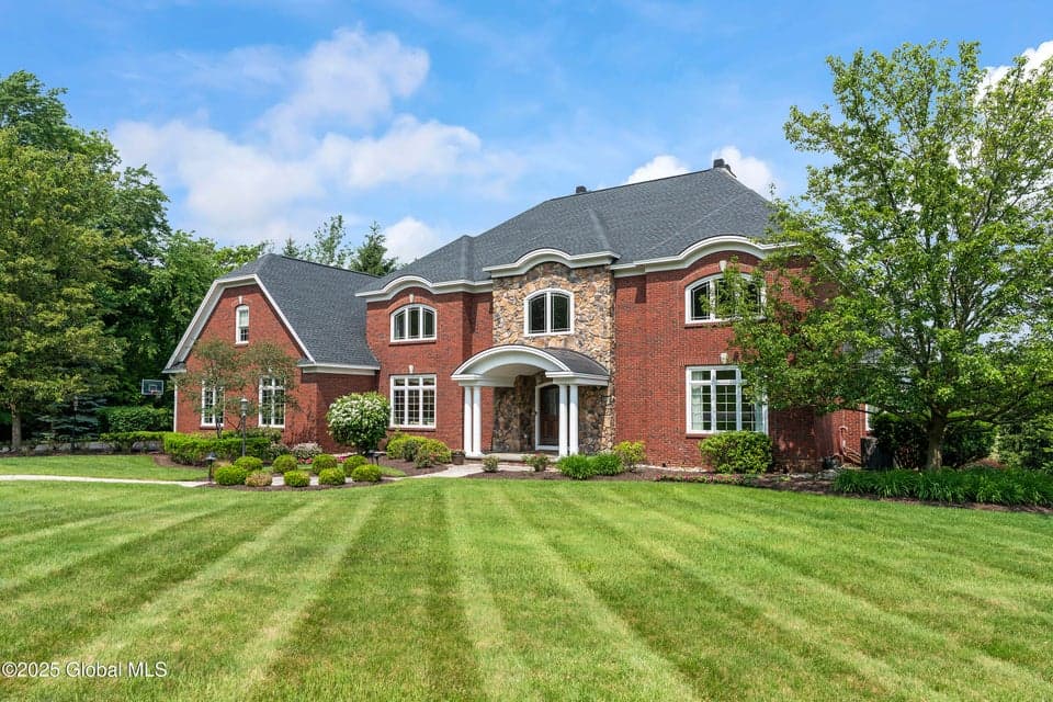 1 Stoneridge Drive, Loudonville, NY, photo 3