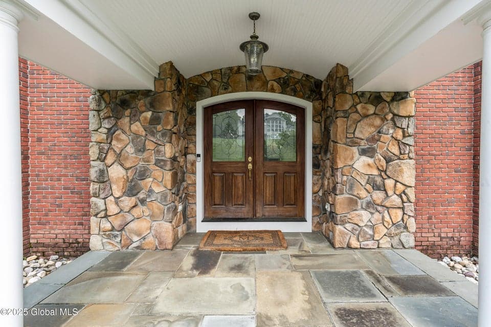 1 Stoneridge Drive, Loudonville, NY, photo 5