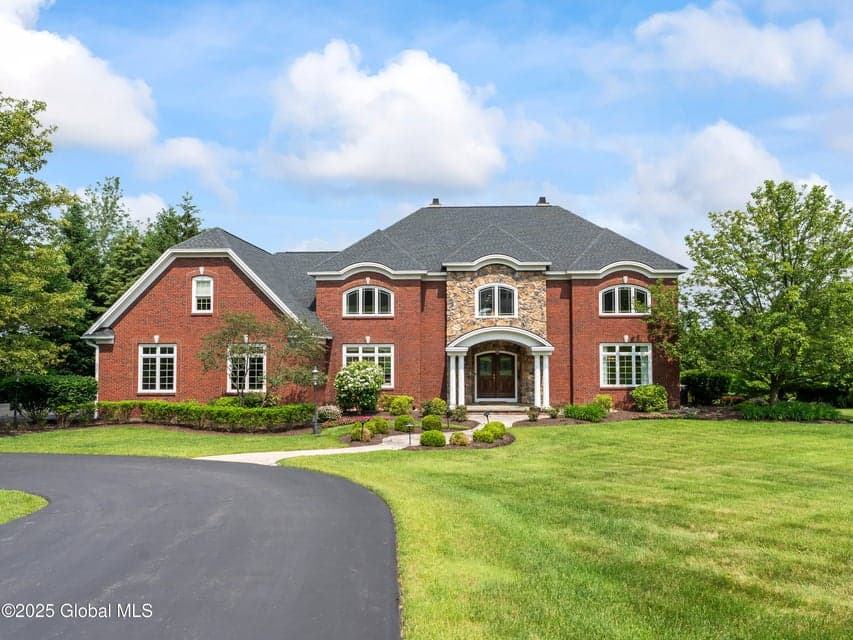 1 Stoneridge Drive, Loudonville, NY, photo 1