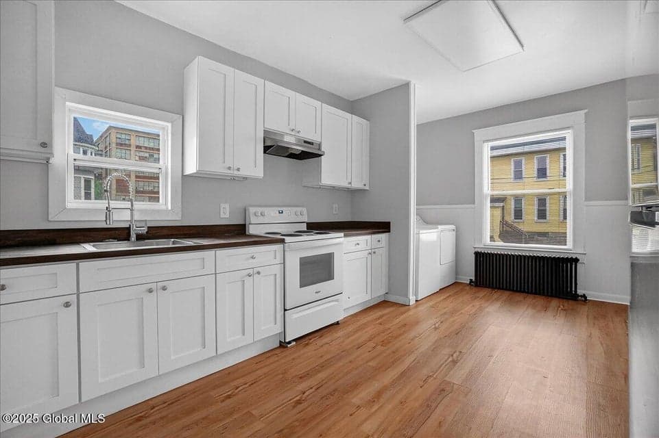 329 E Main Street, photo 4