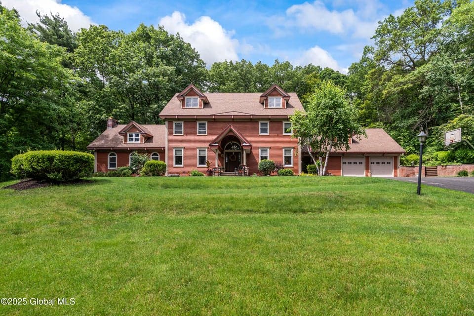 2528 Fawn Ridge, Schodack, NY, photo 1