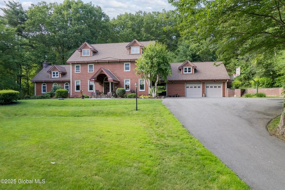 2528 Fawn Ridge, Schodack, NY, photo 3