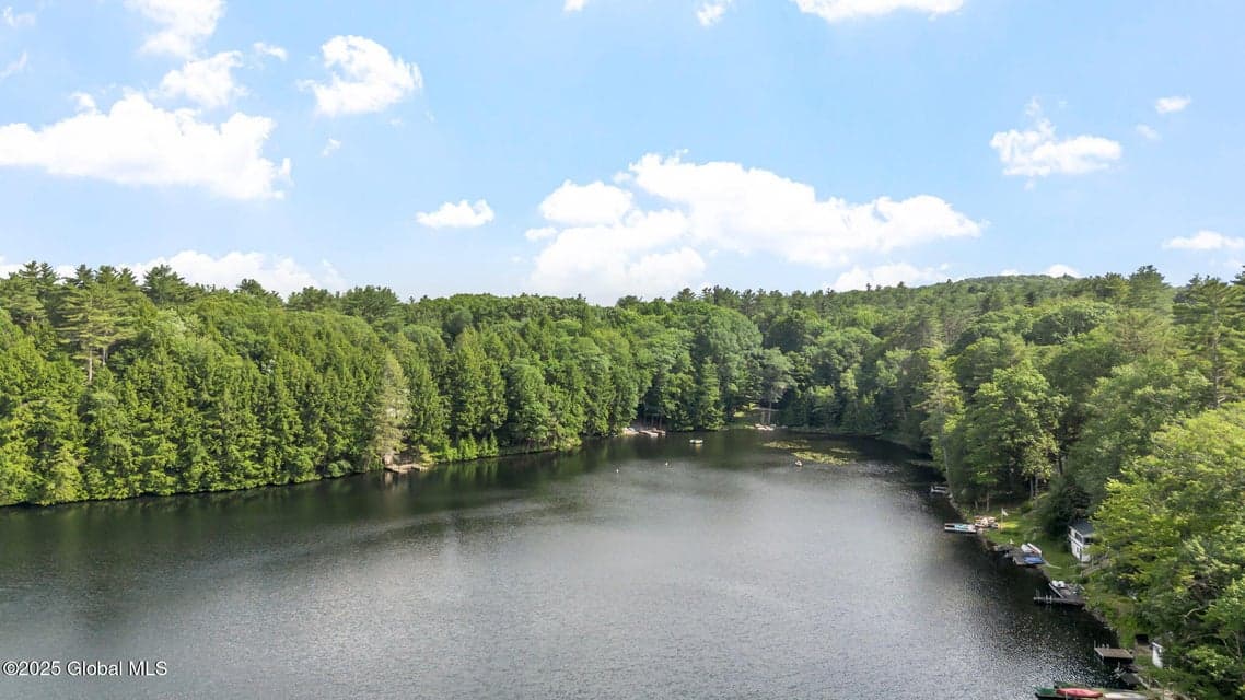 129 N Copeland Pond Way, photo 3