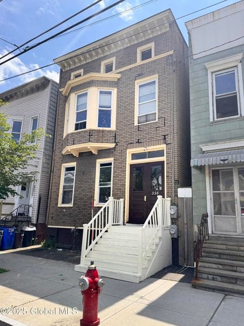 358 2nd Street, photo 3