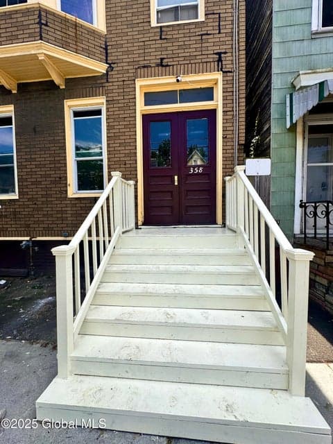 358 2nd Street, photo 4