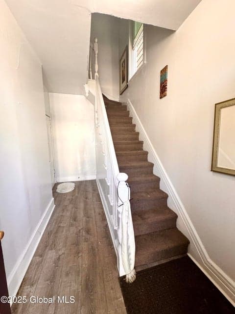 358 2nd Street, photo 5