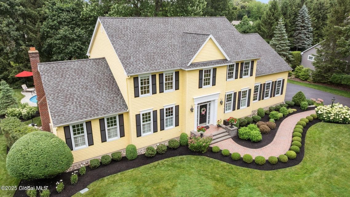 4 Graystone Road, Loudonville, NY, photo 1