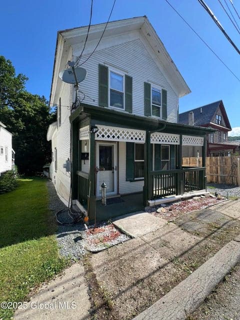 27 School Street, photo 1