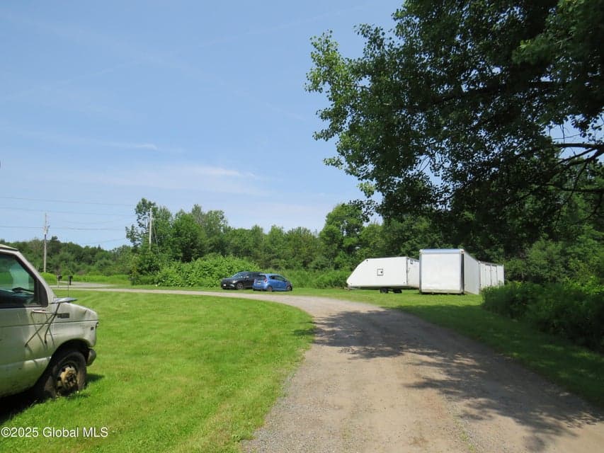 614 N Bush Road, Johnstown, NY, photo 3