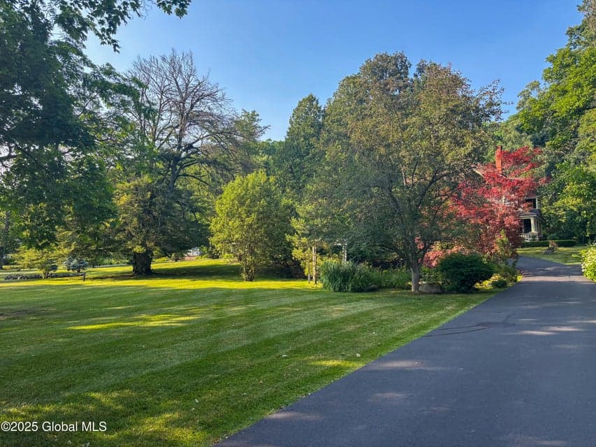 321 Guy Park Avenue, Amsterdam, NY, photo 3