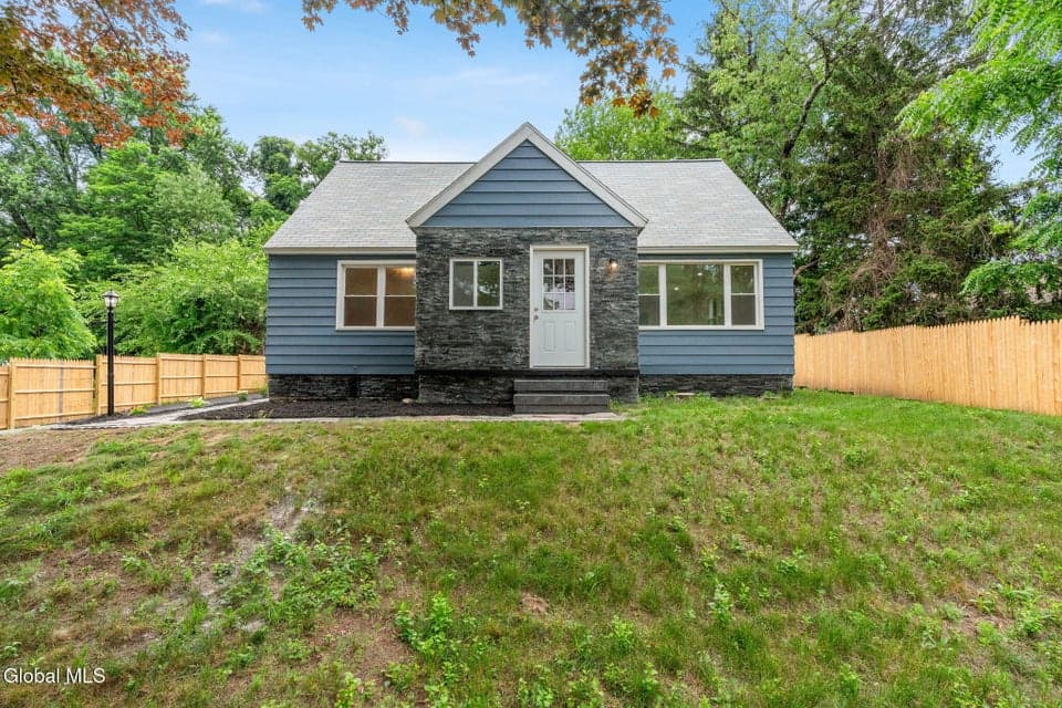 479 Albany Shaker Road, photo 4