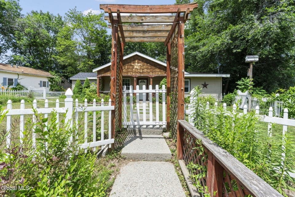 31 Hidley Avenue, photo 2