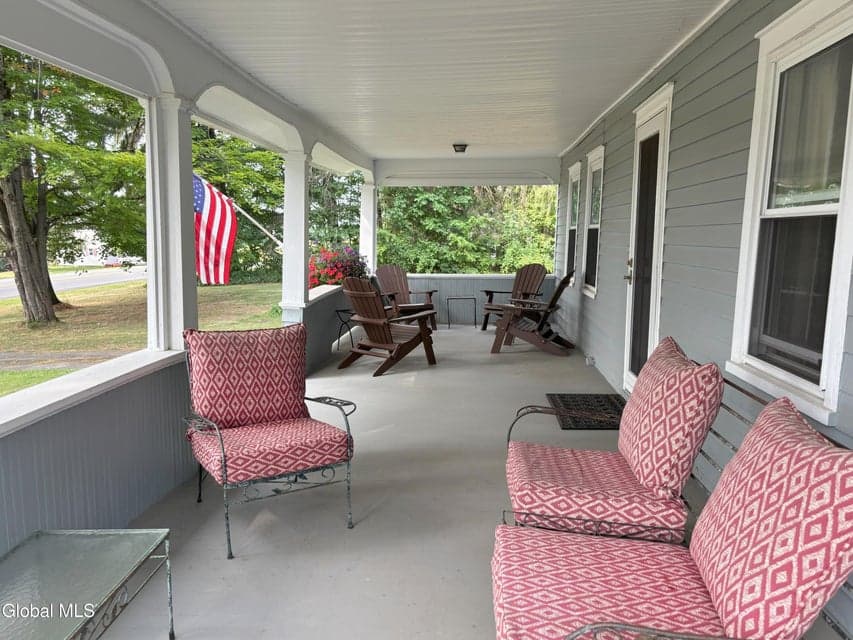 576 County Highway 102, photo 5