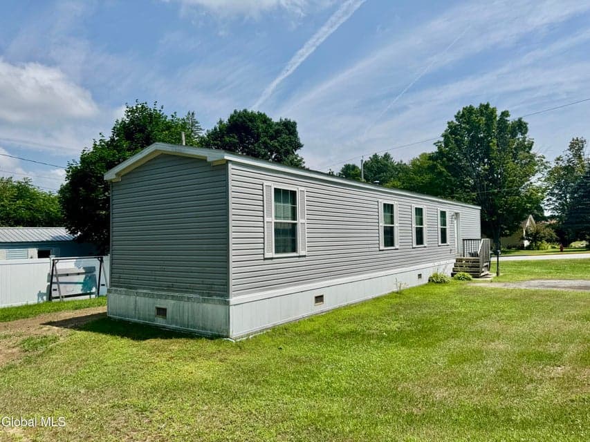 201 Ash Street, Corinth, NY, photo 2