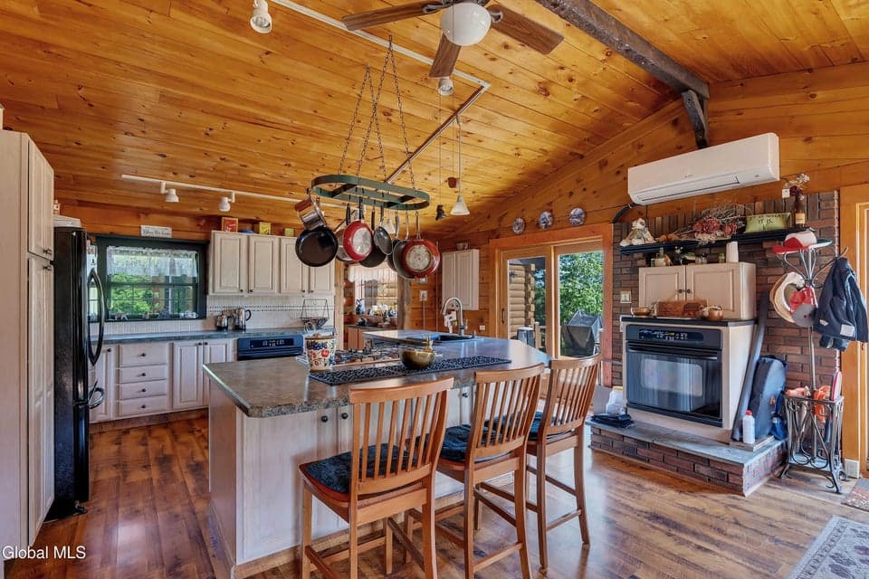 1170 Bull Hill Road, photo 5