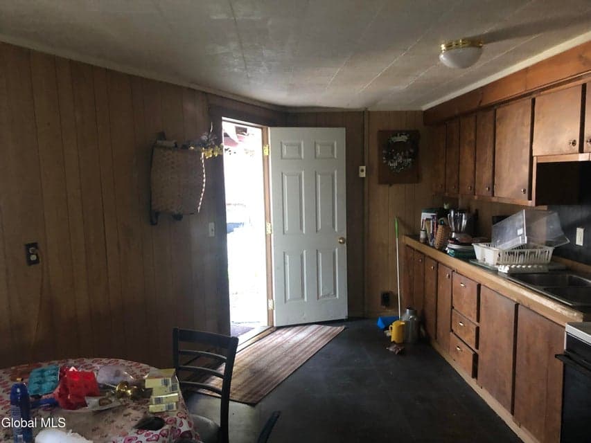 37 Water Street, Tupper Lake, NY, photo 4