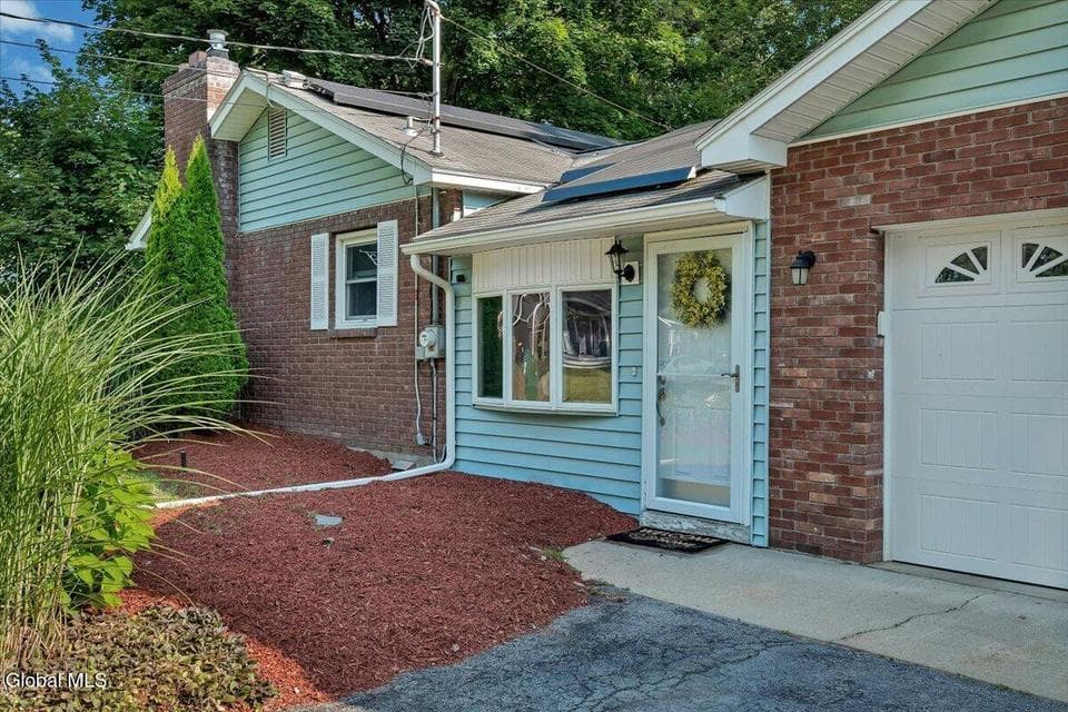 22 Ridgewood Lane, Glenville, NY, photo 2