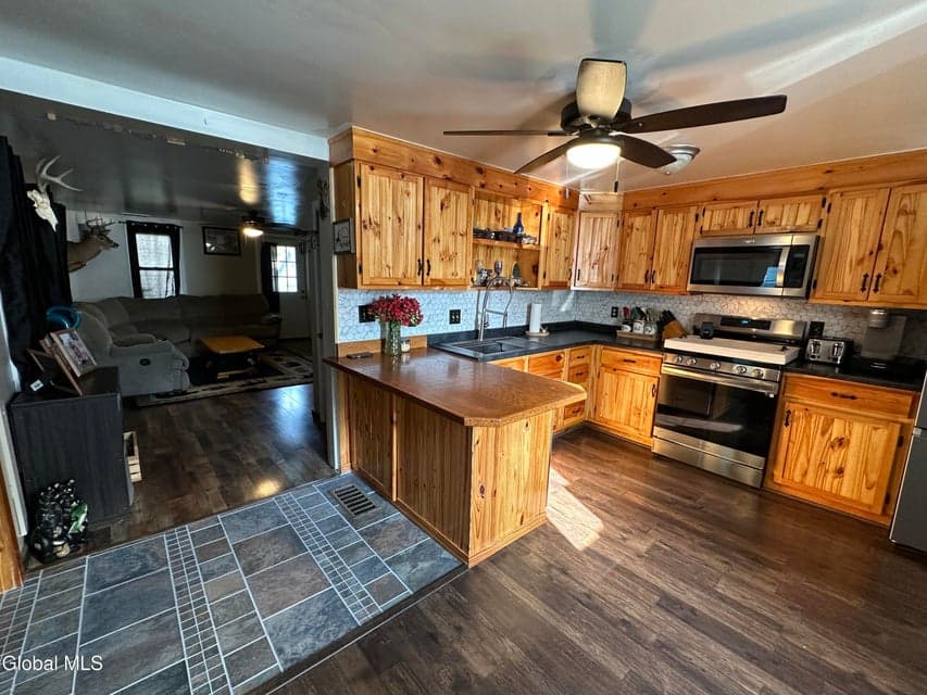 2 John Street, Ticonderoga, NY, photo 3