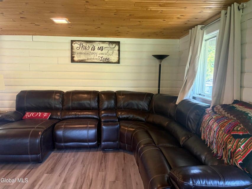 58 Wolcott Road, photo 5