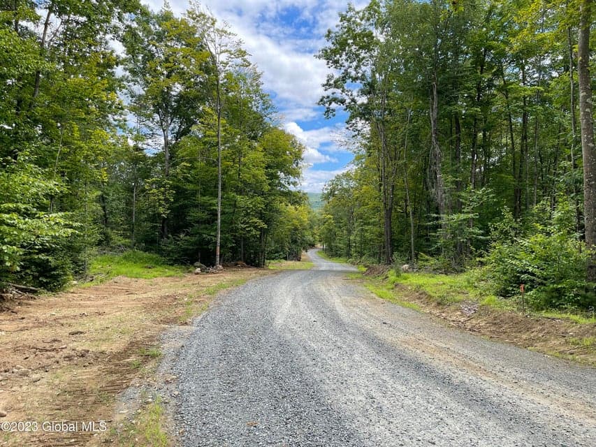 4 Adk Acres prvt. Road, photo 5
