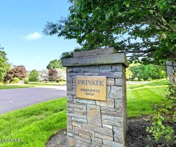 8 Sage Estates, Menands, NY, photo 3