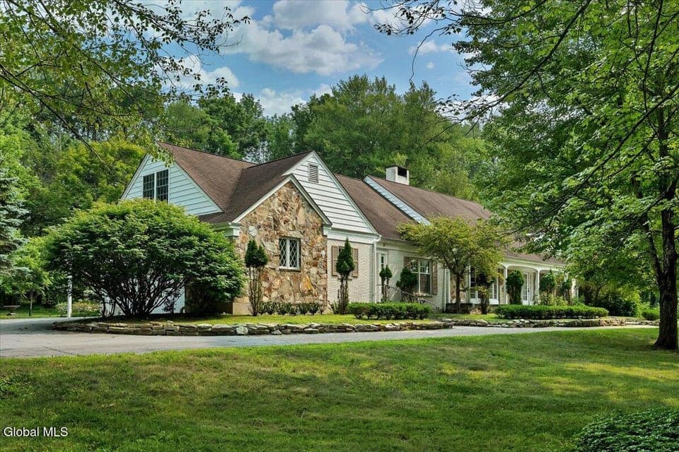12 Hickory Hollow Road, photo 1