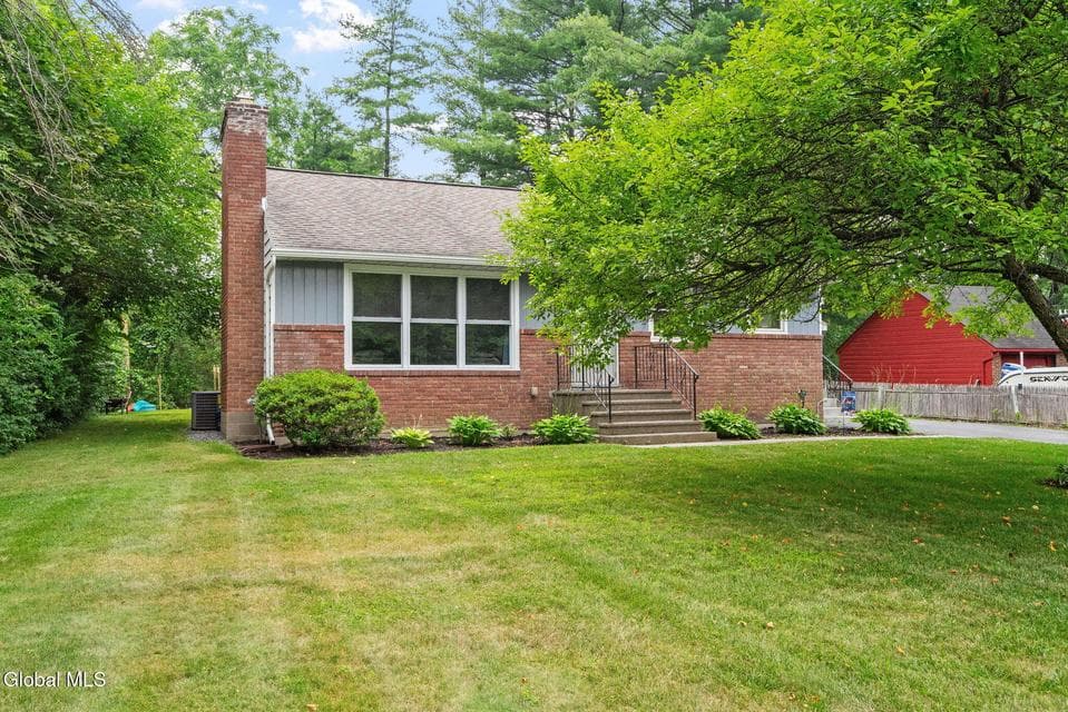 2303 Balltown Road, photo 1
