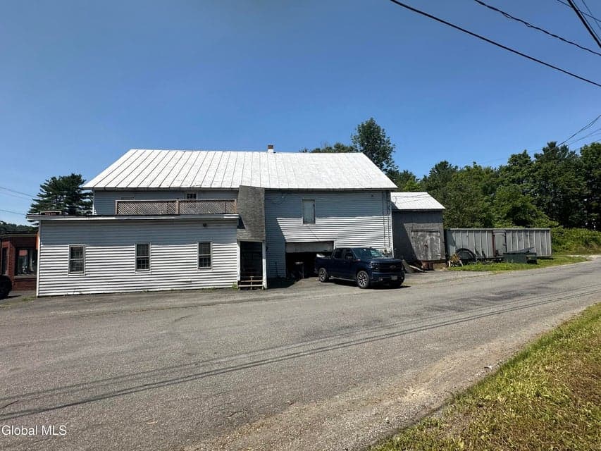 614 US Route 20, photo 2