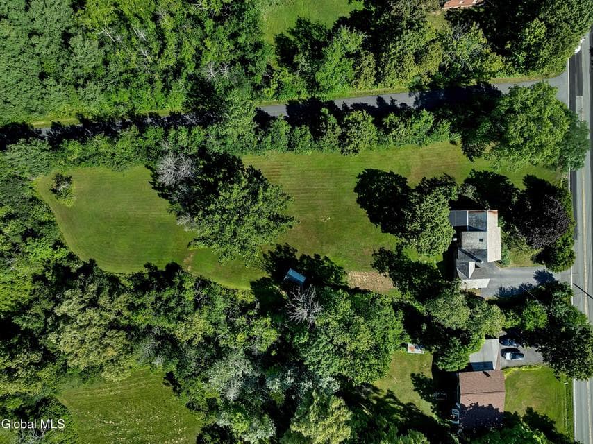318 Ridge Road, photo 3