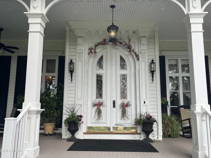 1110 River Road, photo 2