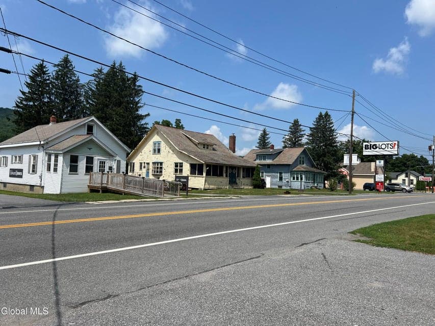 83 Quaker Street, Granville, NY, photo 2