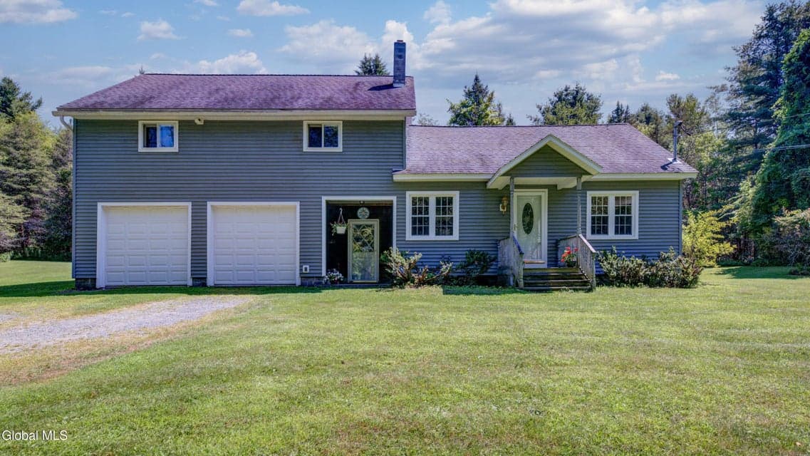 124 Lily Lake Road, photo 1
