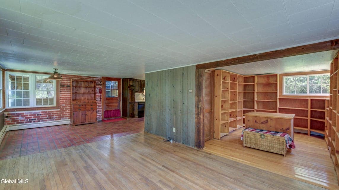 124 Lily Lake Road, photo 3