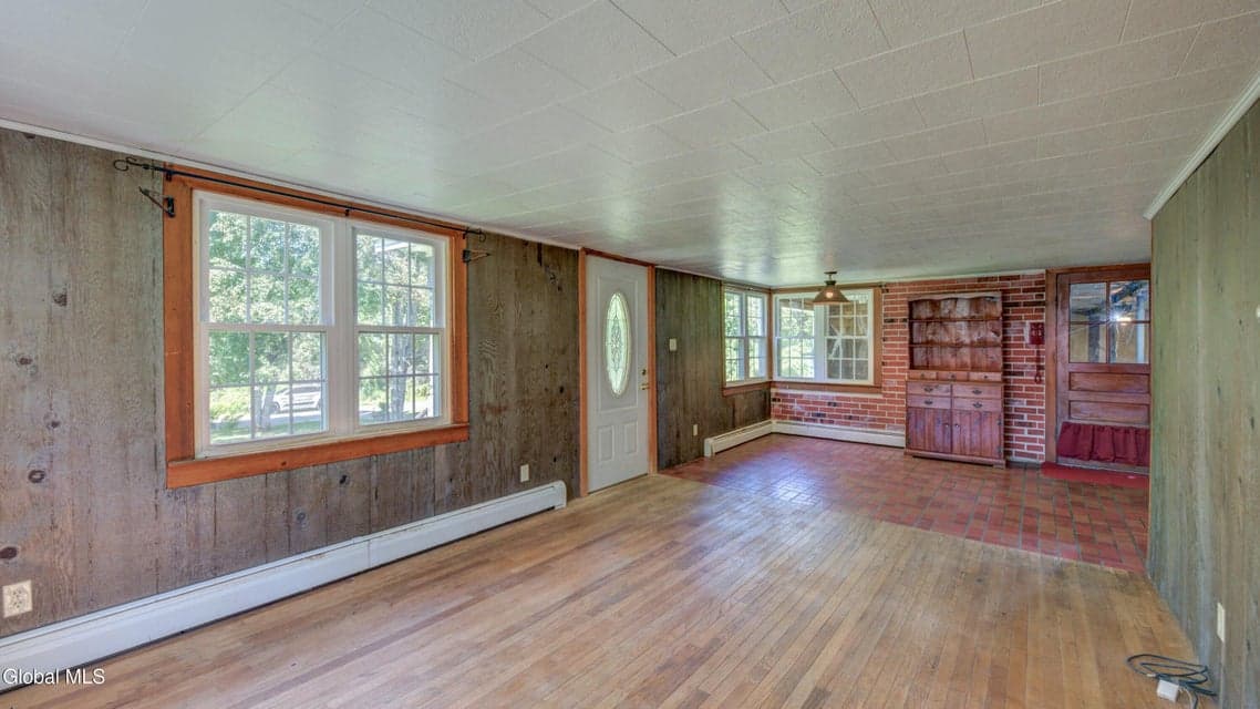 124 Lily Lake Road, photo 2
