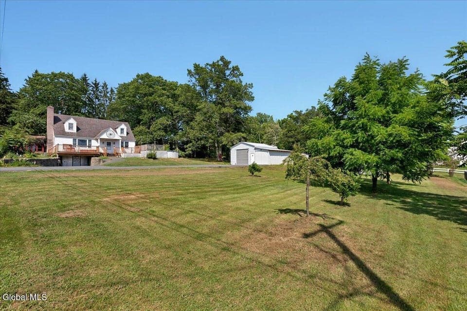 16 Pine Avenue, photo 5