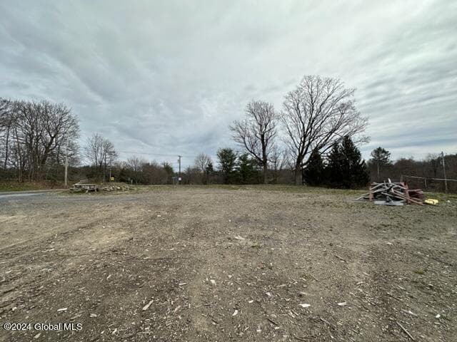 64 Normanskill Road, photo 4