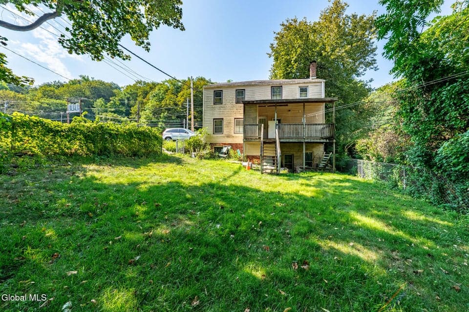11 Spring Avenue, photo 3