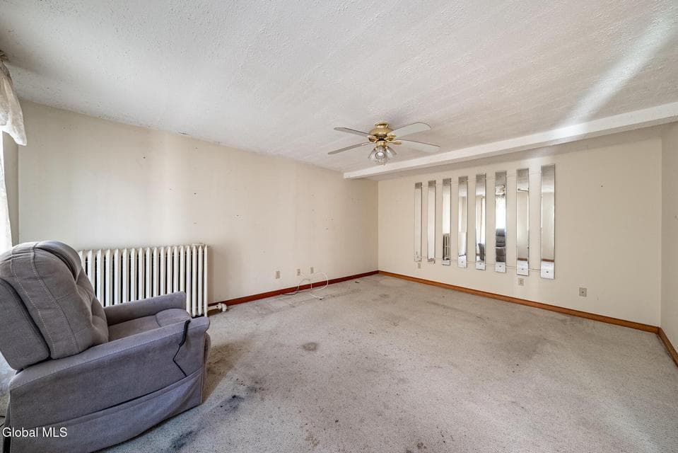 11 Spring Avenue, photo 5