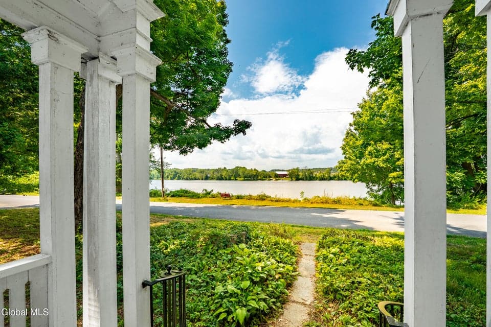 174 N River Road, Fort Edward, NY, photo 3