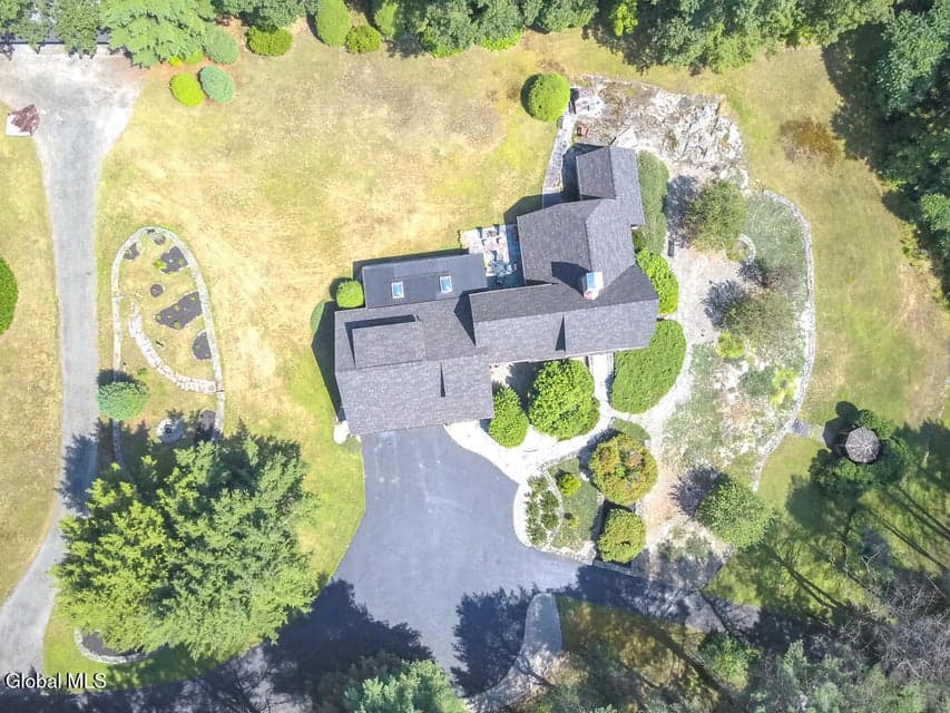 4474 Lake Shore Drive, photo 4
