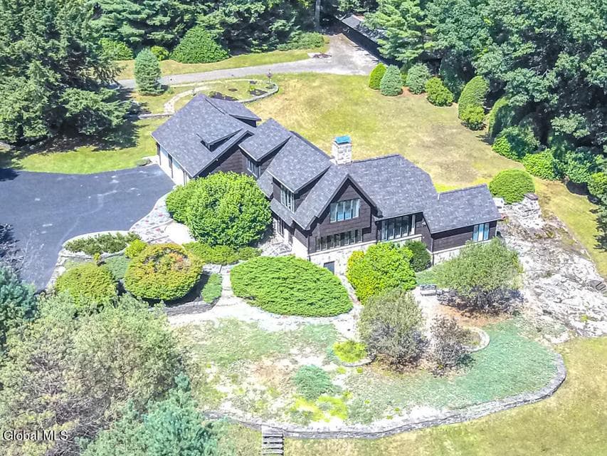 4474 Lake Shore Drive, photo 2